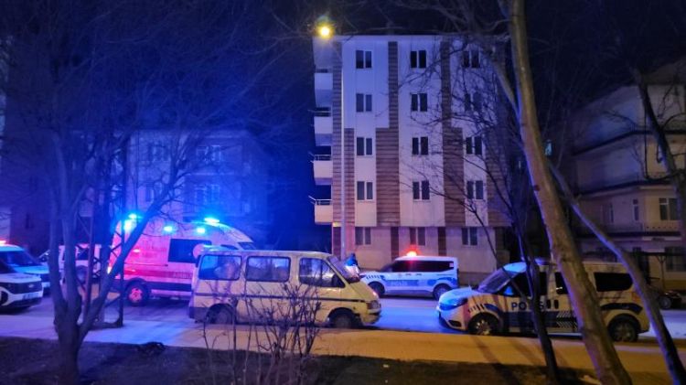 Polis ruhi xəstə tərəfindən girov götürülən ana və nənəni xilas etdi