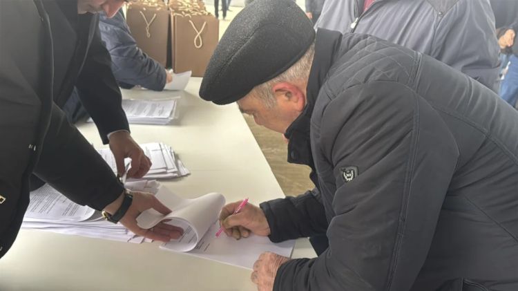 Növbəti köç karvanı Cəbrayılın Horovlu kəndinə çatıb