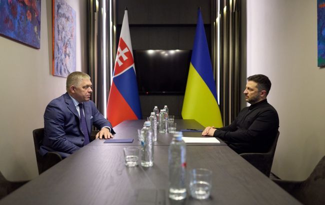 Zelenski və Fitso "Drujba" ilə bağlı mübahisələr fonunda telefon danışığı aparıblar