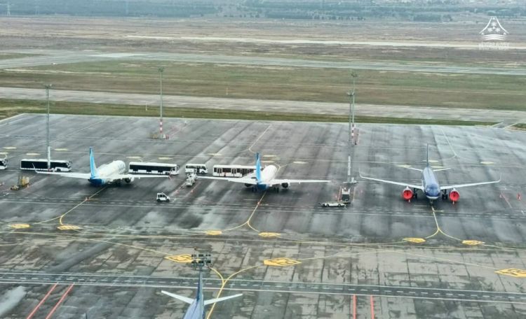 İran-İsrail münaqişəsinə görə Dubaya uçan təyyarələr  Bakıya eniş etdi 