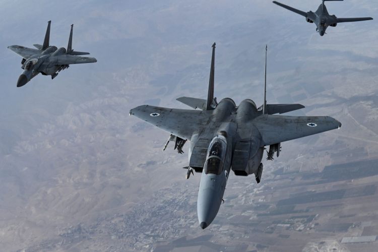 İsrail Ordusu: Bir dəqiqədən az müddətdə Xamenei və 40 iranlı komandan öldürülüb