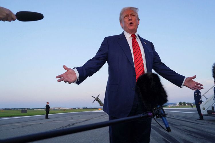 Tezliklə İrana daha güclü zərbələr endiriləcək - Tramp