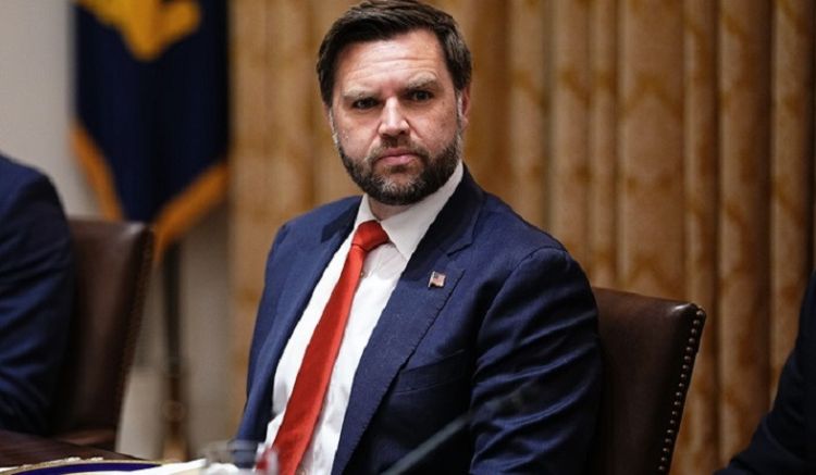 İrana hücumla bağlı Vensin susqunluğu Trampla münasibətlərdə çat kimi qiymətləndirilir