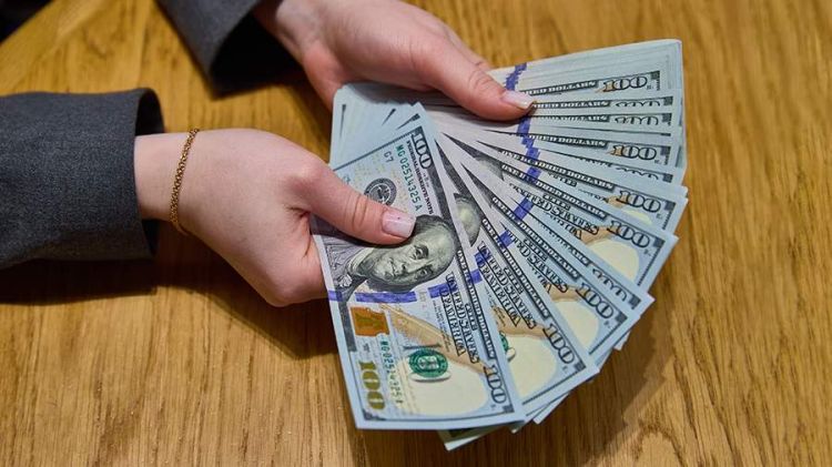 Dünyanın ən varlı iş adamları siyahısına 155 rusiyalı daxil olub - "Forbes"