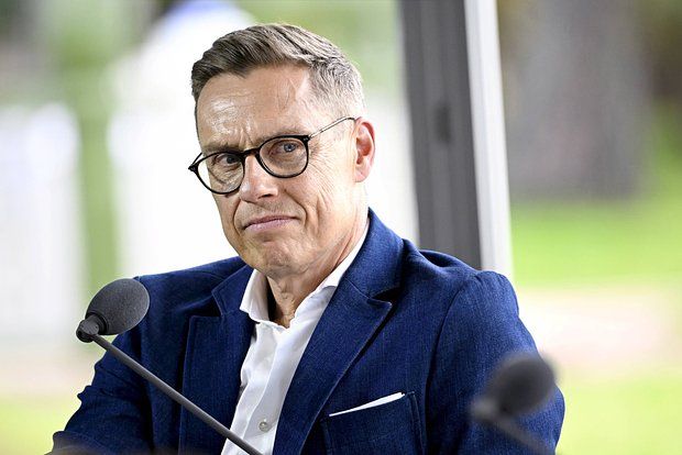 Finlandiyada Rusiya ilə bağlı prezidentə müraciət edilib