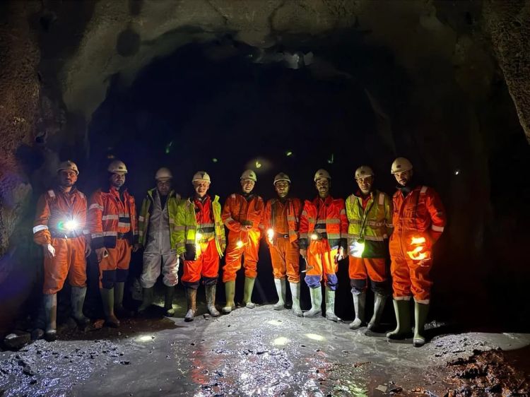 Britaniya səfiri Yel çərşənbəsini "Anglo Asian Mining"in mədənlərində keçirib