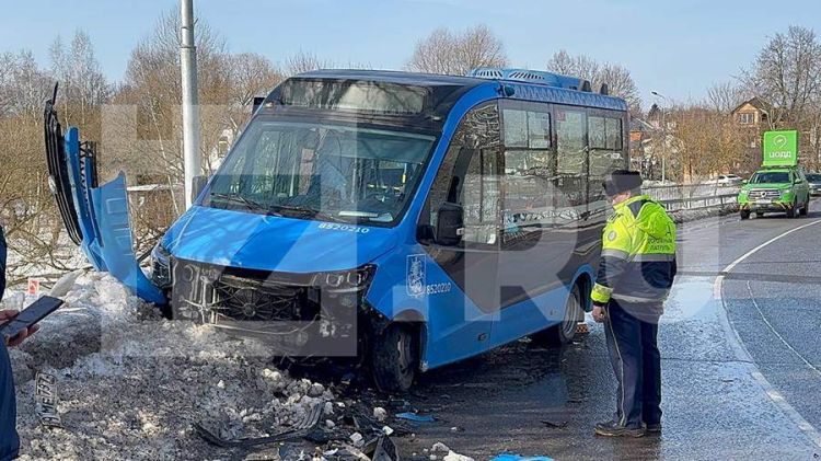 Moskvada mikroavtobus və taksinin iştirakı ilə baş verən qəzada yeddi nəfər xəsarət alıb
