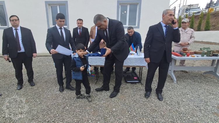 Xocavəndin Xanoba kəndinə İLK KÖÇ: 25 ailəyə evlərinin açarları təqdim olunub