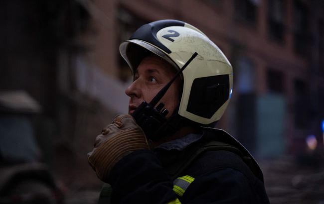 "Şahed" Xarkovda çoxmərtəbəli binanın yaxınlığına düşdü: Xəsarət alanlar var