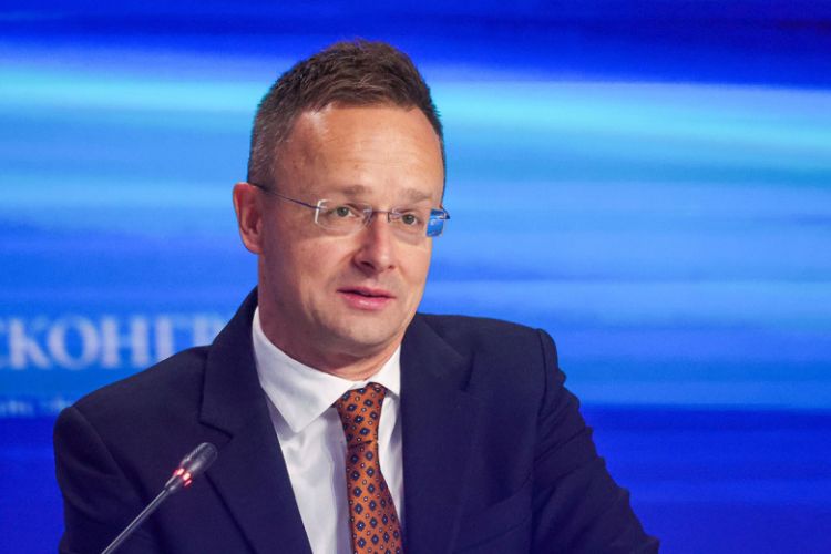 Siyarto Brüsselin enerji siyasətini  lağa qoydu