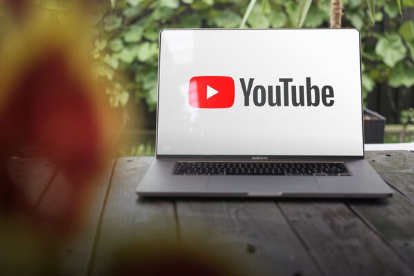 "YouTube" Belarusun dövlət kanallarını silib