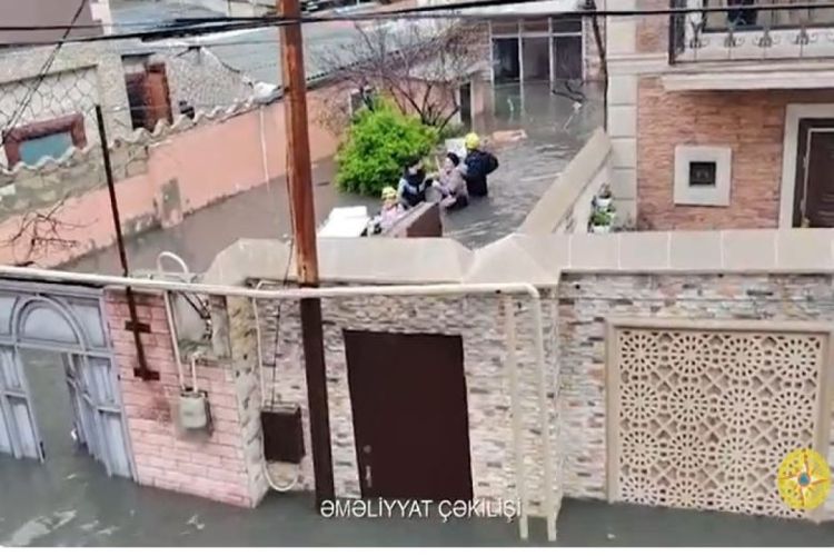 FHN: Keşlədə evləri su basıb - VİDEO