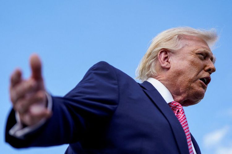 Tramp Venesuela prezidenti olmaq istəyir