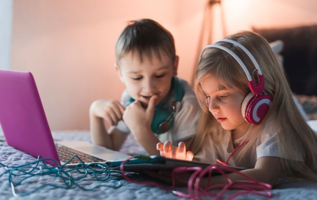 Aİ-nin daha bir ölkəsi uşaqların sosial mediaya çıxışını məhdudlaşdıracaq