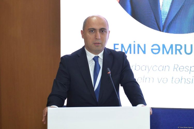 Repetitorluq sistemi oxuyub-anlama bacarıqlarına mane olur - Emin Əmrullayev