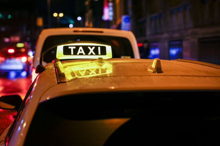 AYNA-dan taksi fəaliyyəti ilə bağlı yayılan məlumatlara  REAKSİYA