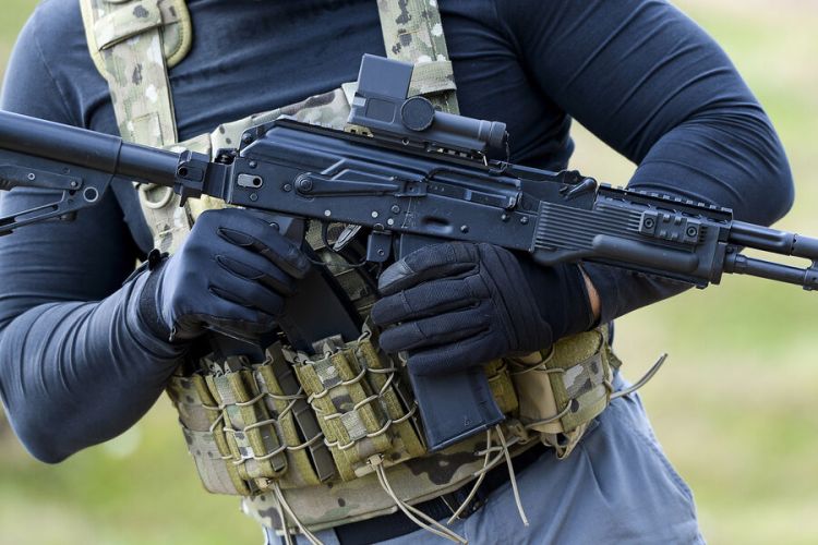 Əfqanıstanda silahlı şəxslər zəvvarları güllələyib