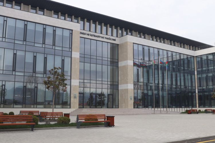 Xankəndidə "VətəndəSən" təhsil forumu keçirilib