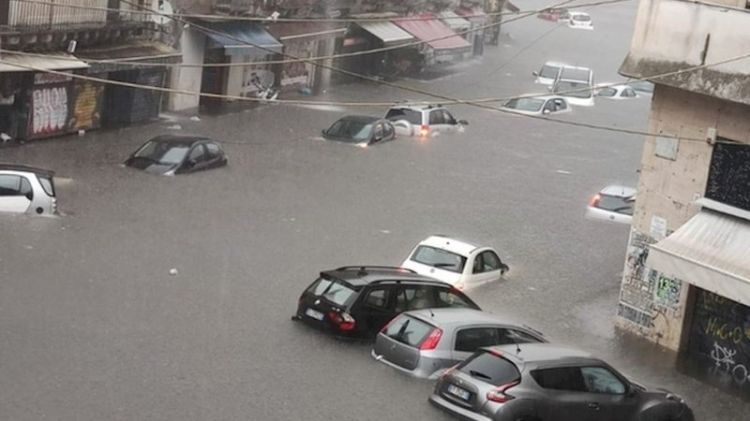 Yeddi aya yağan yağış iki gündə yağdı - VİDEO