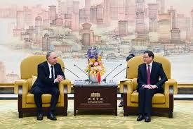 Kamran Əliyev Çinə rəsmi səfərə gedib