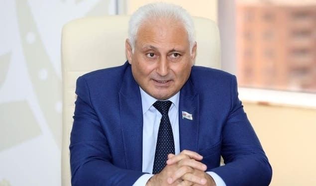 Hikmət Babaoğlu "Şöhrət" ordeni ilə təltif edildi - SƏRƏNCAM