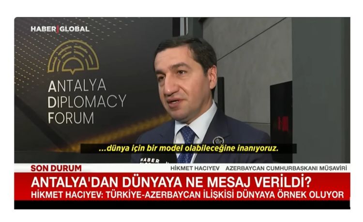 Hikmət Hacıyev: Ermənistan Konstitusiyasında ərazi iddialarına son qoyulduqdan sonra sülh sazişi imzalana bilər