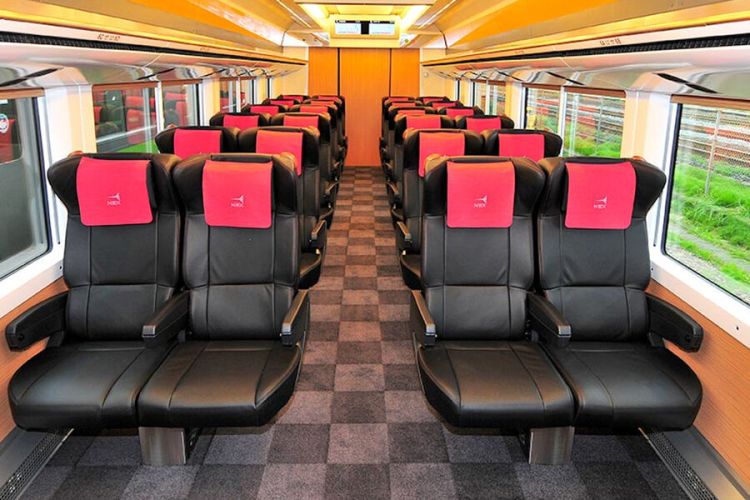 Yaponiyada qatarların hərəkəti zəlzələ səbəbindən dayandırılıb