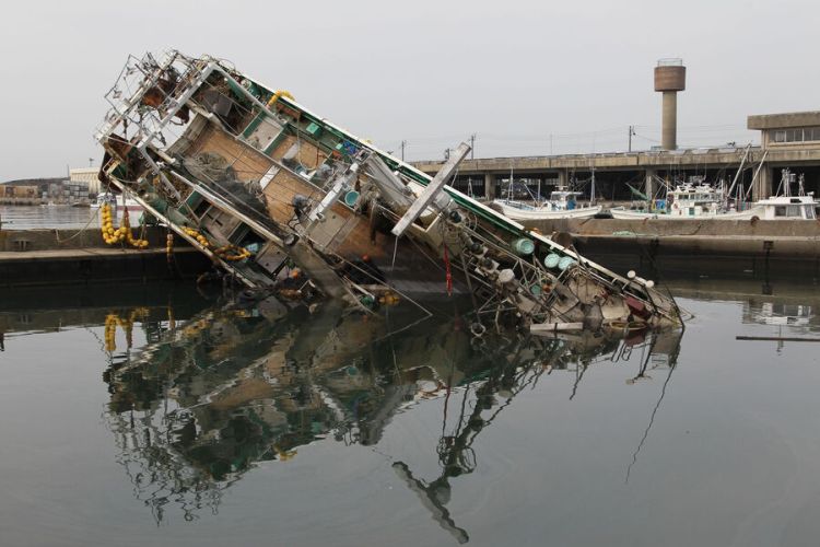 Yaponiya zəlzələdən sonra təxliyə əmri verib