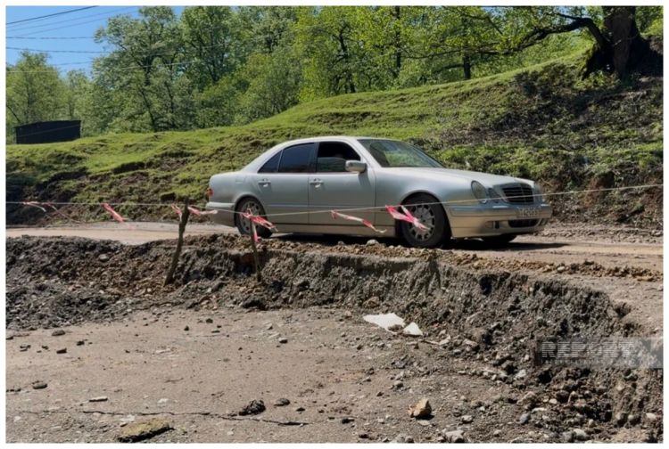 Bu yolda torpaq sürüşməsi yenidən aktivləşib - FOTO