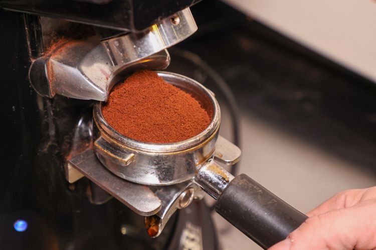 Qəhvə hansı vaxtlarda təhlükəli içkiyə çevrilir? -  Kardioloq məsləhəti