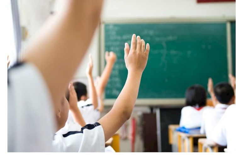 Bakıda bəzi təhsil müəssisələri DİSTANT TƏHSİLƏ KEÇİR