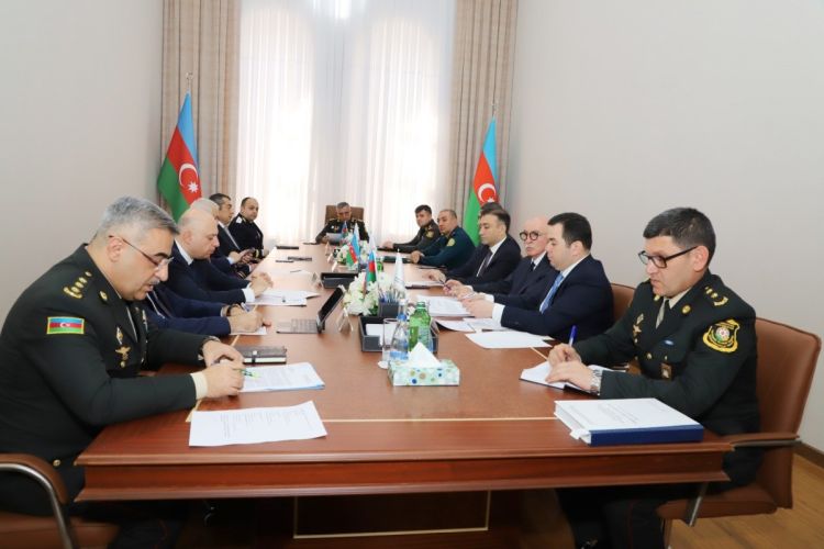 Aprel çağırışının gedişatı müzakirə olunub - FOTO