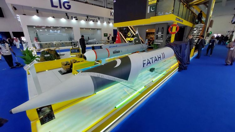 Pakistan "Fatah-2" raket sistemini sınaqdan keçirib