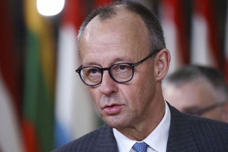 Kansler Avropa diplomatiyasının gücünü silahda görür