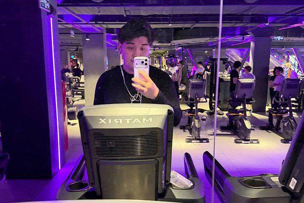 Qazaxıstandan olan tanınmış strimer Rusiyadan deportasiya olunduğunu deyib