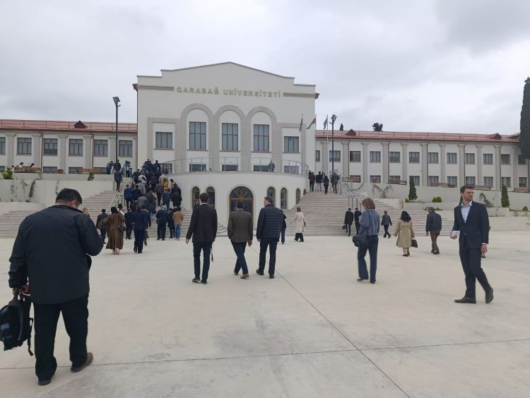Diplomatik korpusun nümayəndələri Xankəndidə Qarabağ Universiteti ilə tanış olublar - FOTO