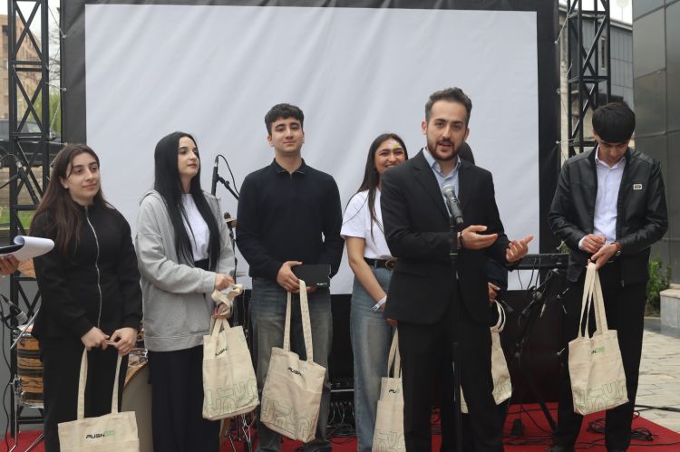 Xankəndidə İntellektual Gənclər Festivalı kecirildi - FOTO
