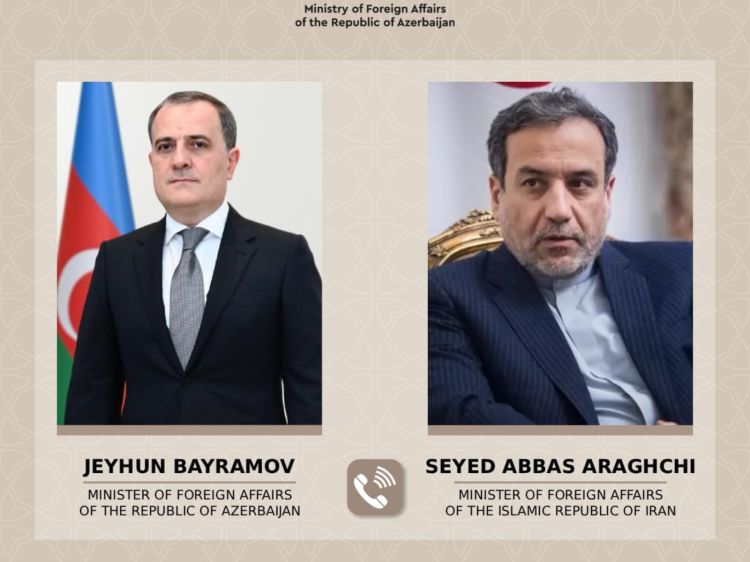 Ceyhun Bayramov Abbas Əraqçi ilə Azərbaycan-İran ikitərəfli əlaqələrini müzakirə edib