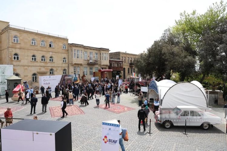 Beynəlxalq Xalça Festivalının açılış mərasimi keçirilir