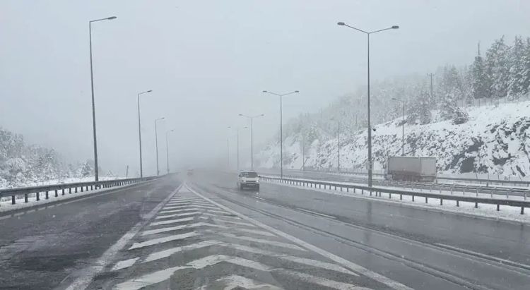 Türkiyədə qar yağıb