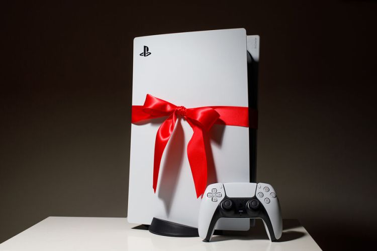 "Sony" tarixində İLK: Konsollar ucuzlaşmaq əvəzinə bahalaşır