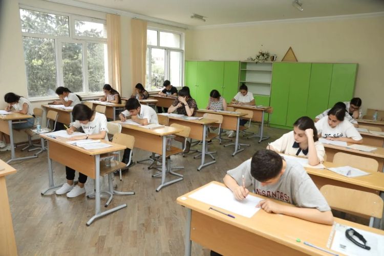 Aprelin 12-də buraxılış imtahanında  8 nəfər maksimum bal yığıb