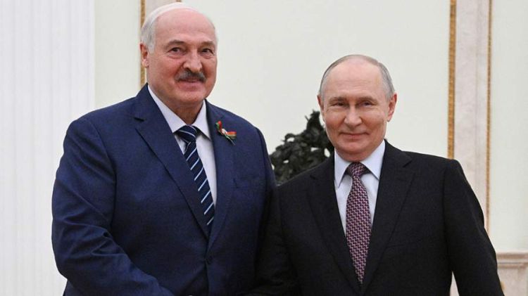 Putin Qələbə Gününü Rusiya və Belarus xalqları üçün əsas bayram adlandırdı