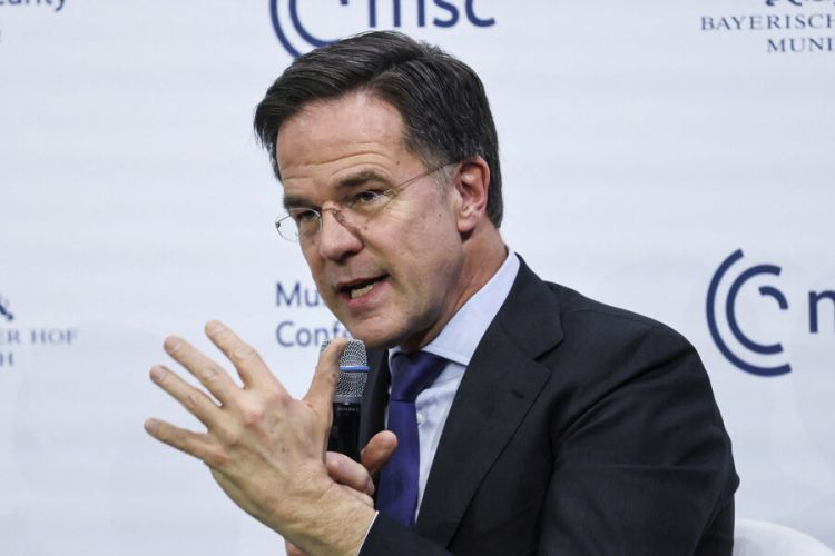 Rutte NATO ölkələrinə çağırış edib