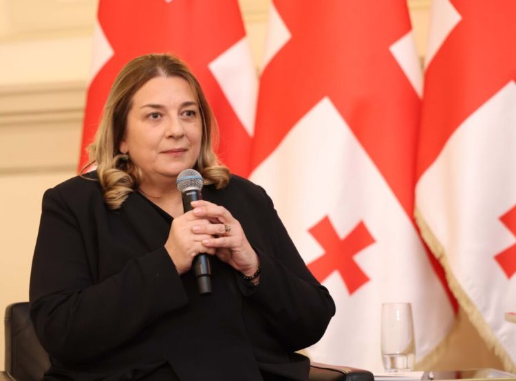 Gürcüstanın birinci xanımı: Heç vaxt həyat yoldaşımın işlərinə qarışmaram