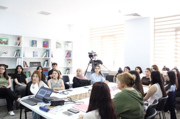 “İnformasiya təhlükəsizliyi üzrə məsuliyyətli davranış” mövzusunda təlim - FOTO