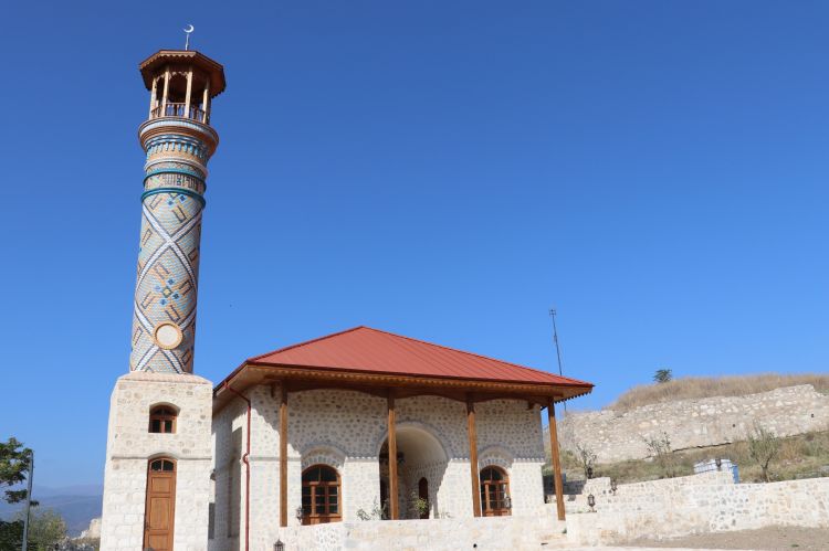 İşğaldan azad edilmiş ərazilərdə müasir və dayanıqlı yaşayış modeli formalaşdırılır - Elçin Yusubov
