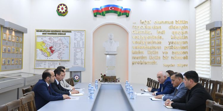Dövlət Komitəsində AzQAC və IFRC rəsmiləri ilə görüş keçirilib - FOTO