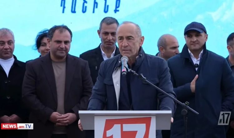 Köçəryan: Nikol Paşinyanı seçən şəxs Əliyevi seçir