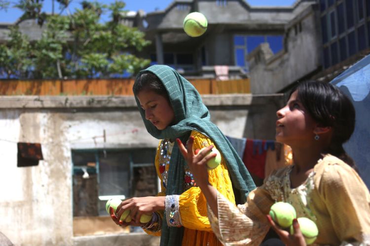 "Taliban" kişilərə 9 yaşlı qızlarla evlənməyə  icazə verdi
